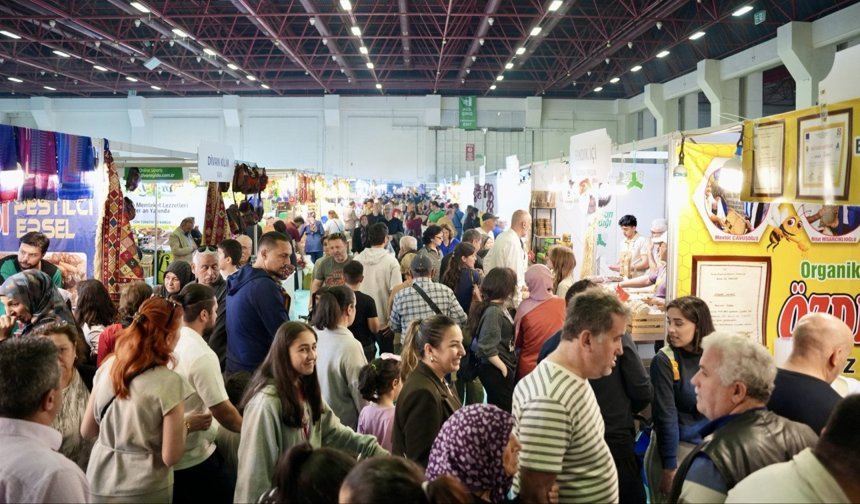 Kahramanmaraş, Antalya’da Düzenlenen Yöresel Ürünler Fuarı’nda Göz Doldurdu