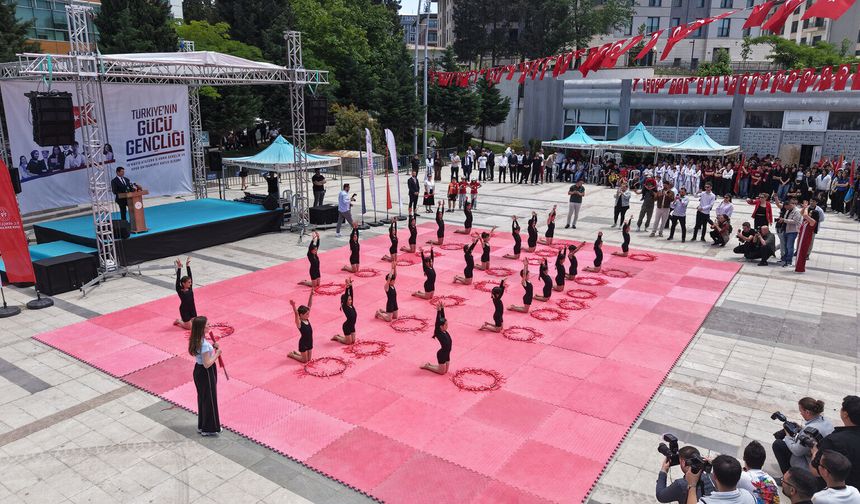 Kahramanmaraş'ta 19 Mayıs Heyecanı! Öğrencilerden Nefes Kesen Gösteriler