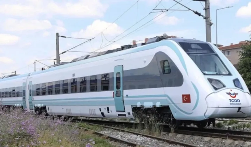 Milli Hızlı Tren Testte Rekor Kırdı! Saatte 240 Kilometre Hıza Ulaştı