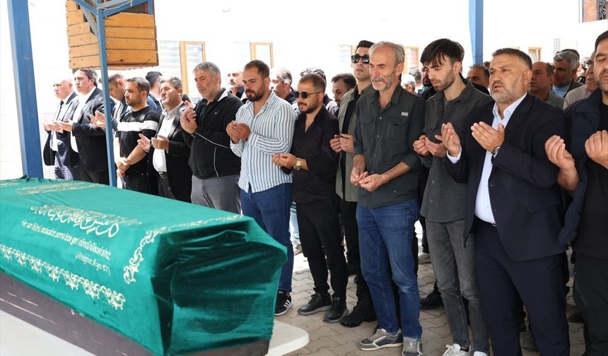 Kahramanmaraşlı Kübra Yapıcı Son Yolculuğuna Uğurlandı
