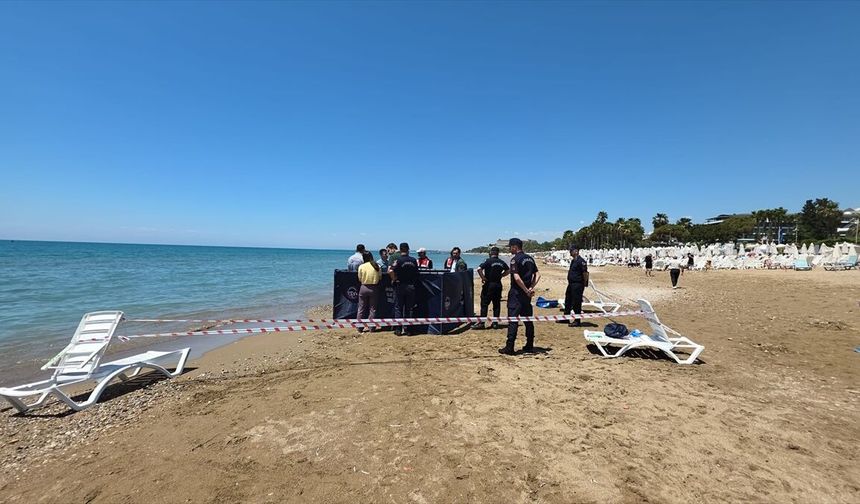 Antalya'da tatil yapan Rus kadın turist denizde boğuldu