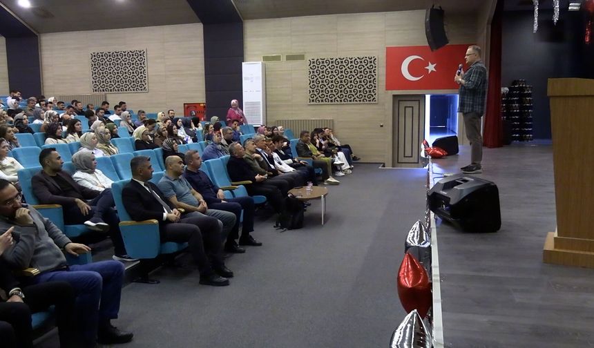 Özel Beyza Koleji’nde dijital ebeveynlik söyleşisi