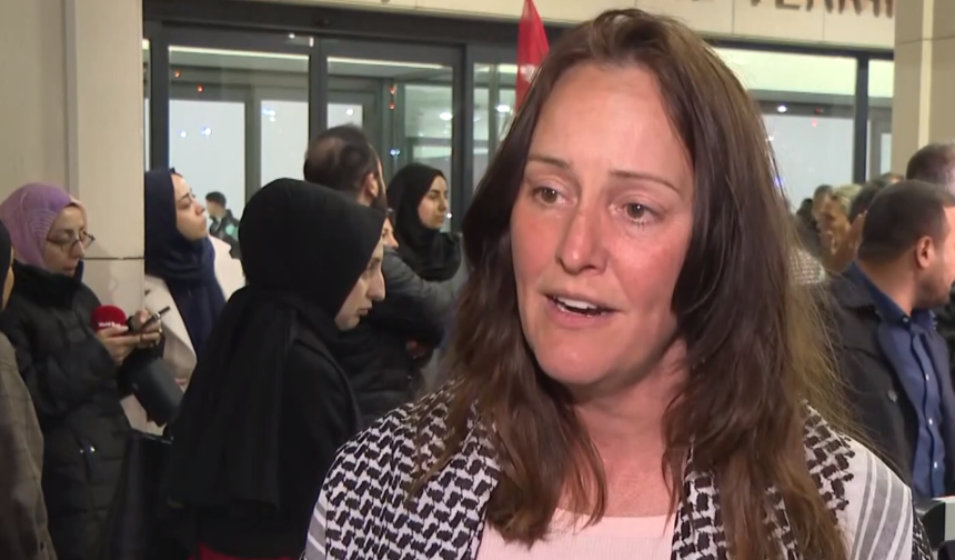 Sumud Filosu'ndaki İngiliz Aktivist Yaşadıklarını Anlattı: "Bize Hayvanmışız Gibi Davrandılar"