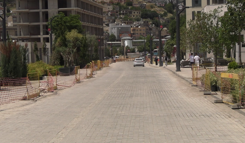 Kahramanmaraş’ta Trabzon Bulvarı Yeniden Trafiğe Açıldı