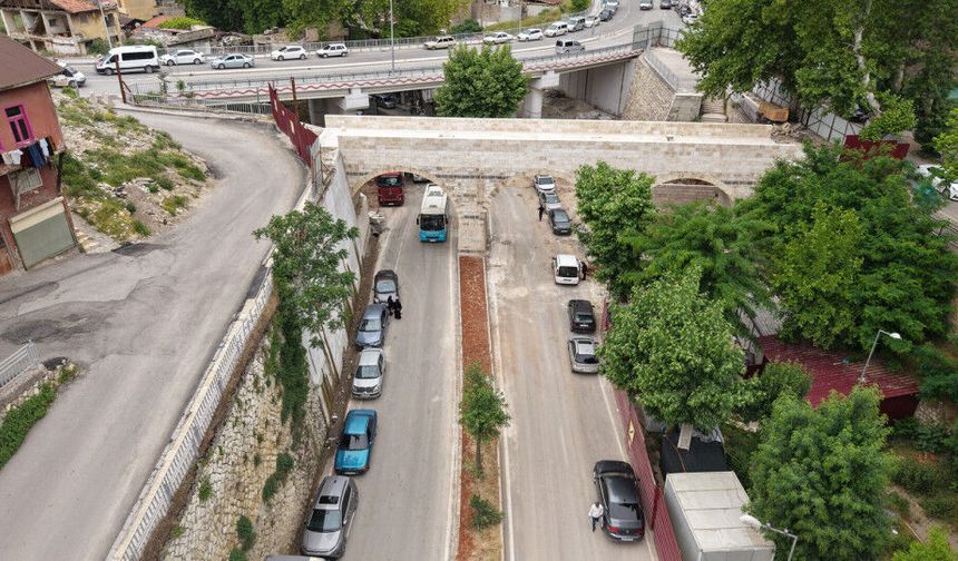 Restorasyon Nedeniyle Kapanan Kanlıdere Caddesi Araç Trafiğine Açıldı