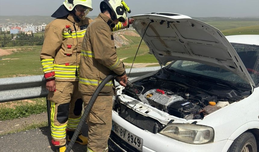 Şırnak'ta araçtaki gaz kaçağına itfaiye müdahale etti