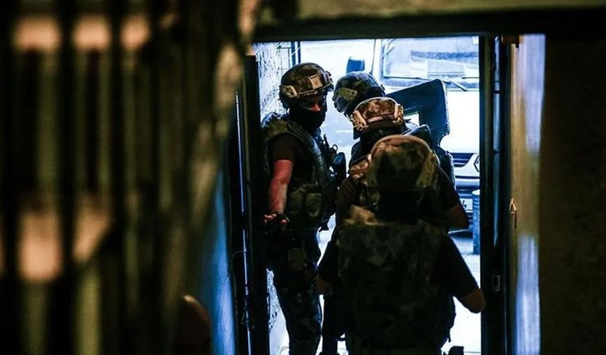 İstanbul Merkezli 5 İlde 'Çapkanlar' Silahlı Suç Örgütüne Operasyon