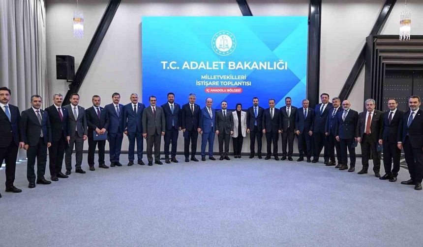 Adalet Bakanı Akın Gürlek, İç Anadolu Bölgesi Milletvekilleriyle Görüştü
