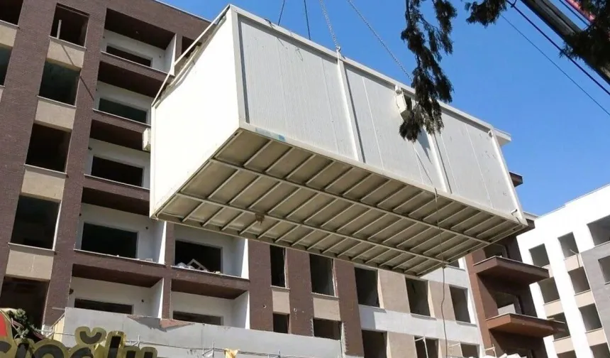 Kahramanmaraş'ta Deprem Sonrası Kurulan Konteyner Çarşılar Kaldırılıyor