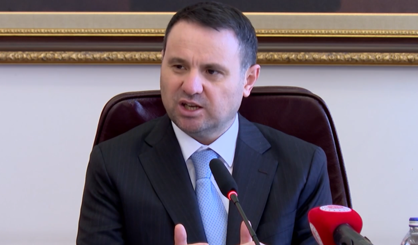 Bakan Gürlek, Bağımlılık ile Mücadele ve Eğitim Derneği Temsilcilerini Kabul Etti