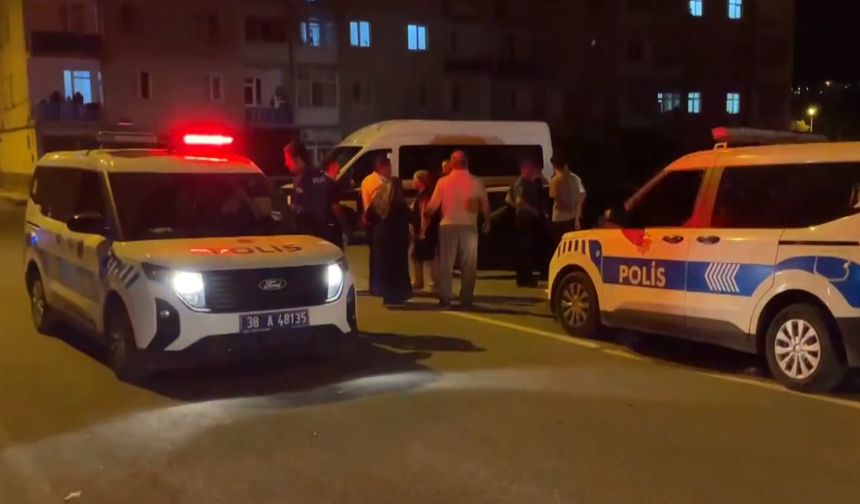 Kayseri'de satırlı kavga: 3 kişi yaralandı