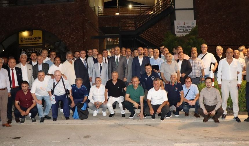 Kent Sporuna Katkı Sunan İsimler Plaketle Onurlandırıldı