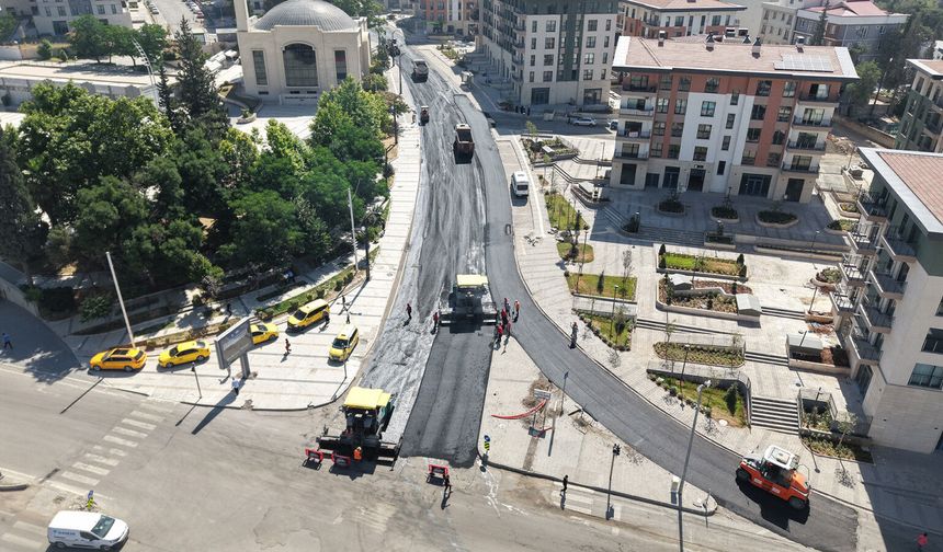 Zübeyde Hanım Caddesi’nde Son Kat Asfalt Serimine Geçildi