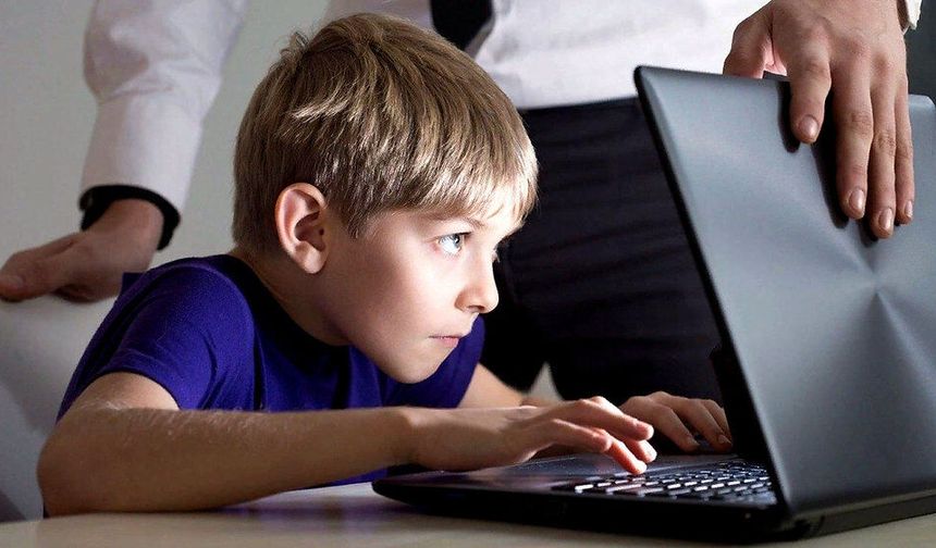 Uzmanından Velilere Kritik Tavsiyeler: Çocuklarda Ekran Bağımlılığına Dikkat!