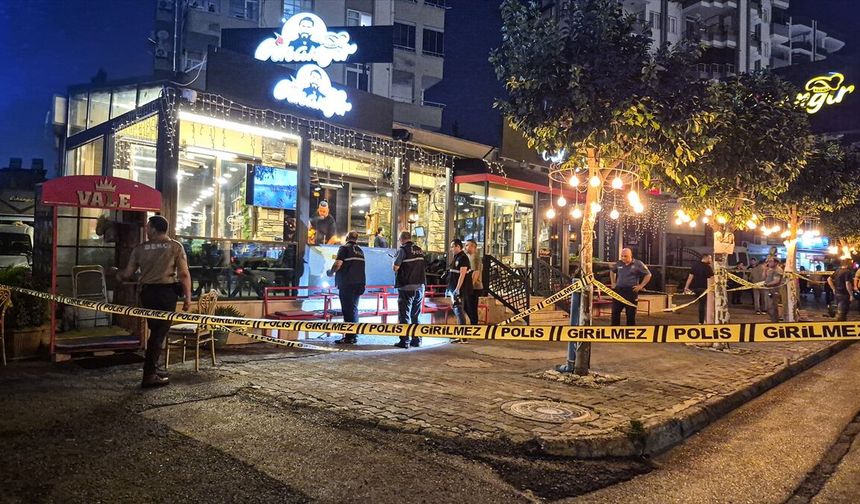 Adana’da Restorana Silahlı Saldırı: 4 Kişi Yaralandı