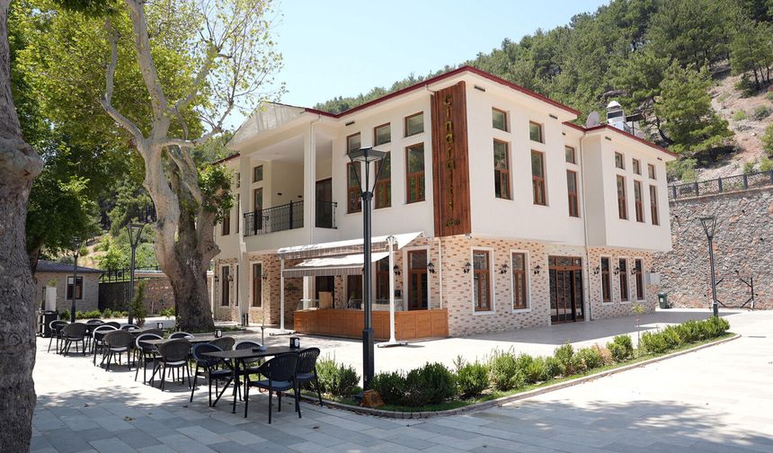 Pınarbaşı’na Yeni Sosyal Yaşam Alanı: Çınaraltı Çay Bahçesi Açılıyor