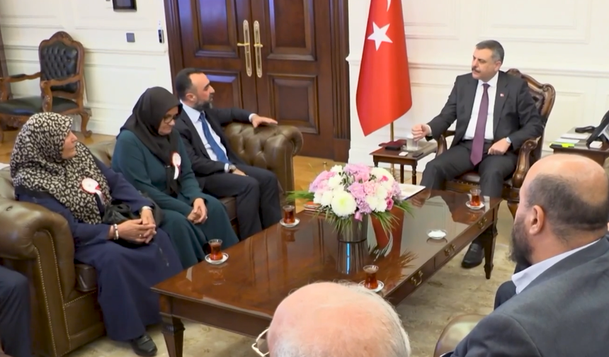 İçişleri Bakanı Çiftçi, Türkiye Gazi ve Şehit Aileleri Vakfı Heyetiyle Bir Araya Geldi