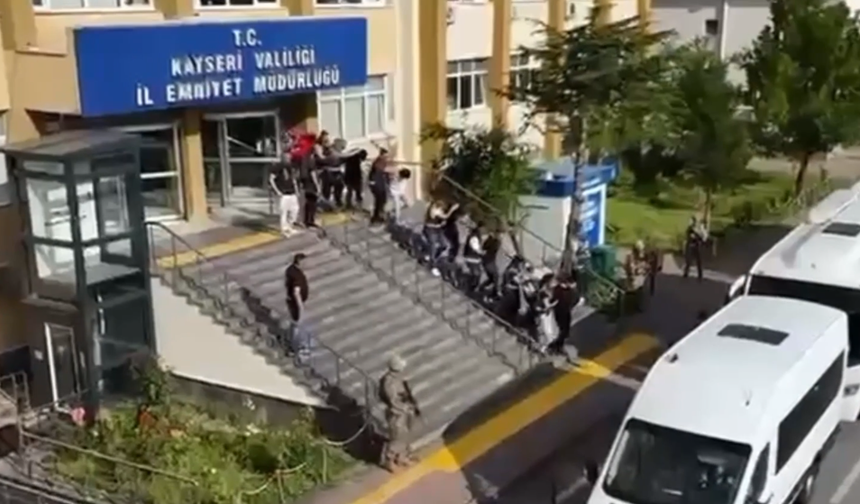 Kayseri merkezli "modem dolandırıcılığı" operasyonunda 31 zanlı tutuklandı