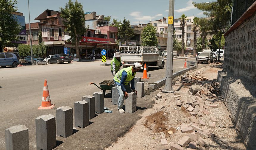 Kahramanmaraş'ta Girne Caddesi Baştan Sona Yenileniyor! Yürüyüş Yolları Yapımına Başlandı