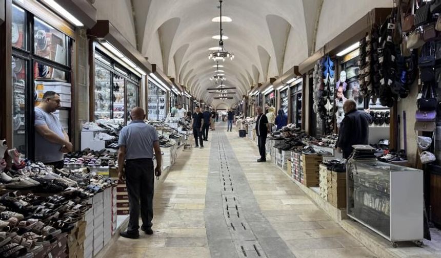 Kahramanmaraş'ta Vatandaşın Serinleme Rotası Tarihi Kapalı Çarşı Oldu