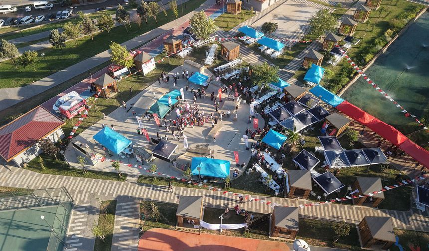 Kahramanmaraş Koruyucu Ailede Türkiye Birincisi! 233 Aile ve 400 Çocuk Aynı Etkinlikte Buluştu