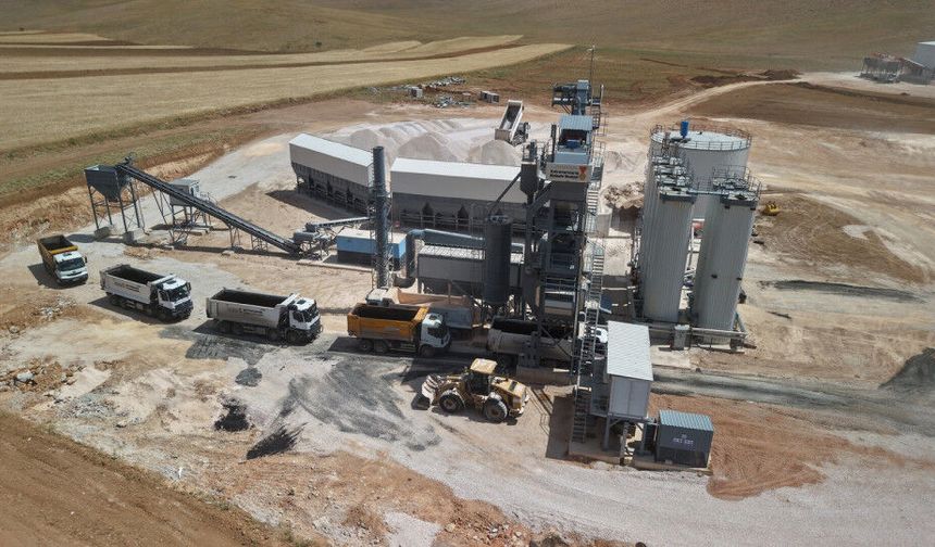800 Milyon TL'lik Dev Yatırım Hizmete Girdi! Başkan Görgel Kuzey İlçeleri Asfalt Üretim Tesisi'nin Açılışını Yaptı