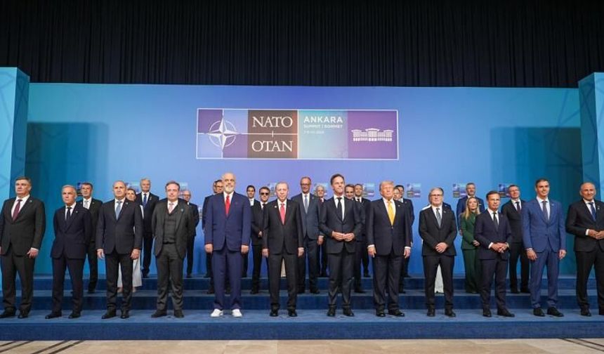 NATO Liderleri Ankara’da Aile Fotoğrafında Buluştu: Zirvenin İlk Karesi Verildi