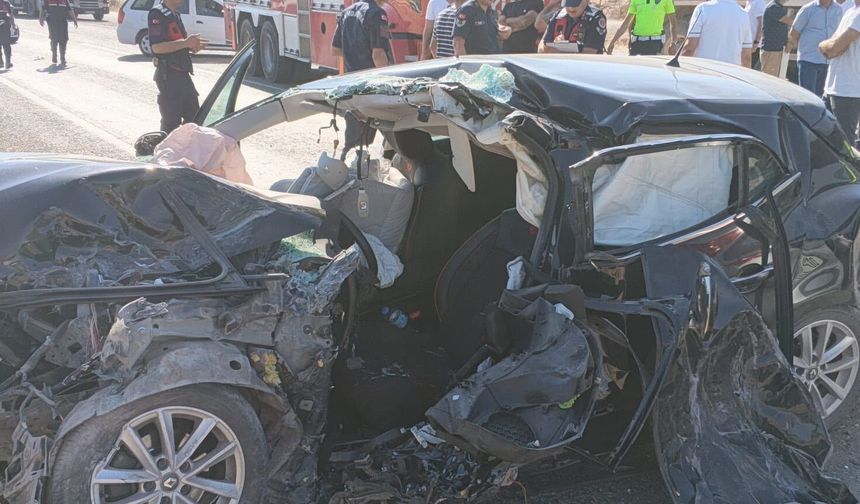 Kahramanmaraş'ta Yolcu Otobüsü ile Otomobil Çarpıştı: 2'si Ağır 4 Yaralı