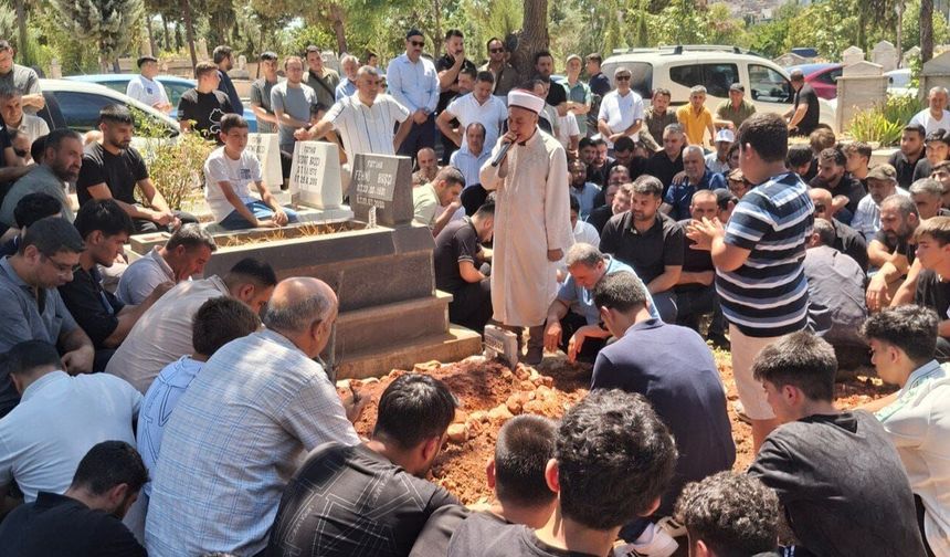 Genç Kaleci Kerem Çelik Gözyaşlarıyla Son Yolculuğuna Uğurlandı