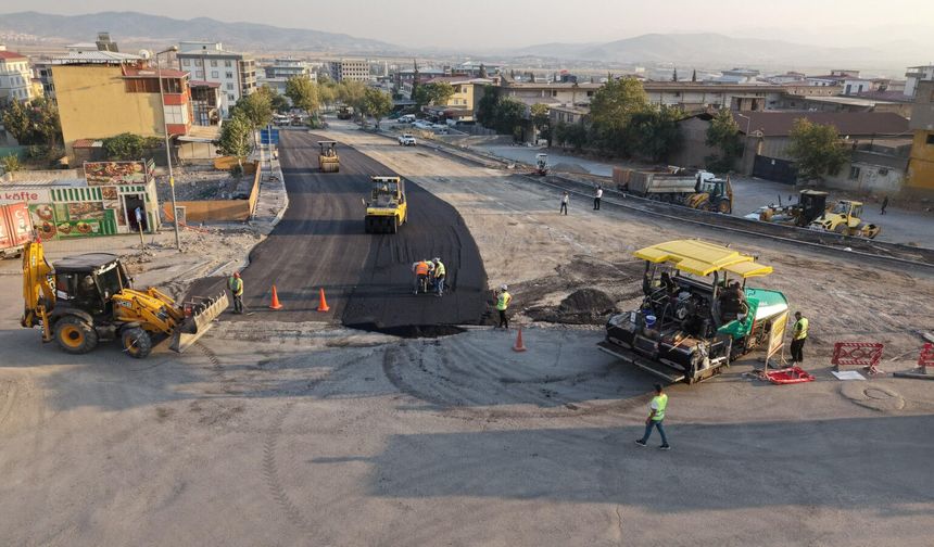 Dulkadiroğlu'nda Trafik Rahatlıyor: Lütfi Köker Bulvarı Yepyeni Bir Yüze Kavuşuyor