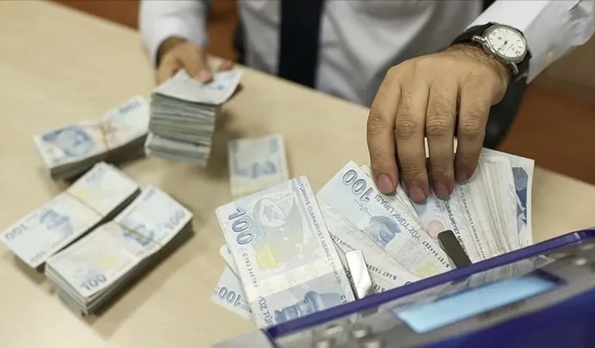 Gözler O Tarihte! En Düşük Emekli Maaşı Farkları Hesaplara Ne Zaman Yatacak?
