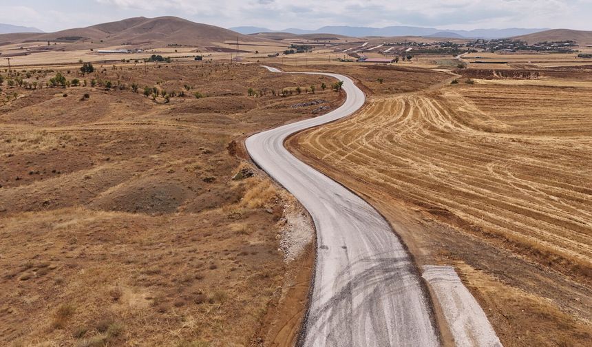 Kahramanmaraş'ta Ulaşım Konforu Artıyor: Mehre-Çalış Yolu Asfaltla Yenilendi
