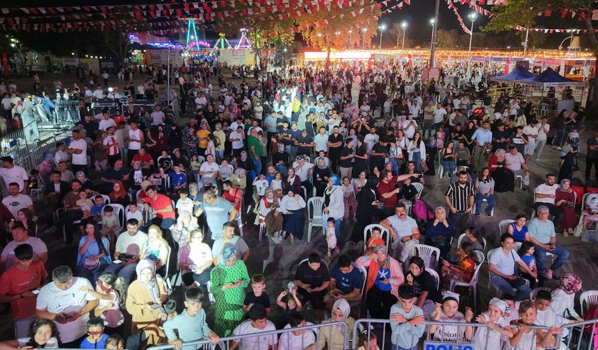 Ağustos Fuarı'nda Anlamlı Farkındalık: Koruyucu Ailelere Özel Program Düzenlendi