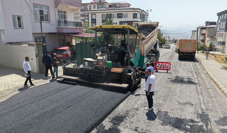Kahramanmaraş'ta Asfalt Seferberliği Sürüyor: Bu Hafta 3 İlçe 26 Noktada Çalışma Var!