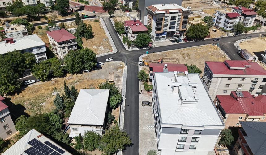 Büyükşehir’den 3 İlçede Asfalt Seferberliği: 20 Noktada Çalışma Başladı