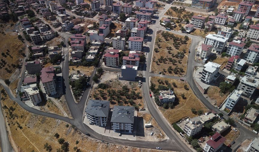 Gözler Aslanbey Mahallesi'ndeki Çalışmalarda: Kalan 8 Sokak İçin Düğmeye Basıldı!