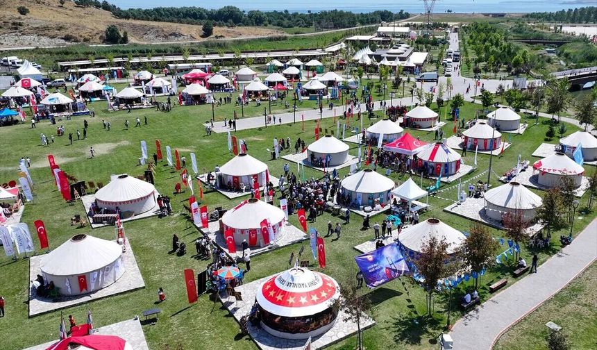 Kahramanmaraş’ın Kültürel Zenginlikleri Ahlat’ta Dünyaya Tanıtıldı