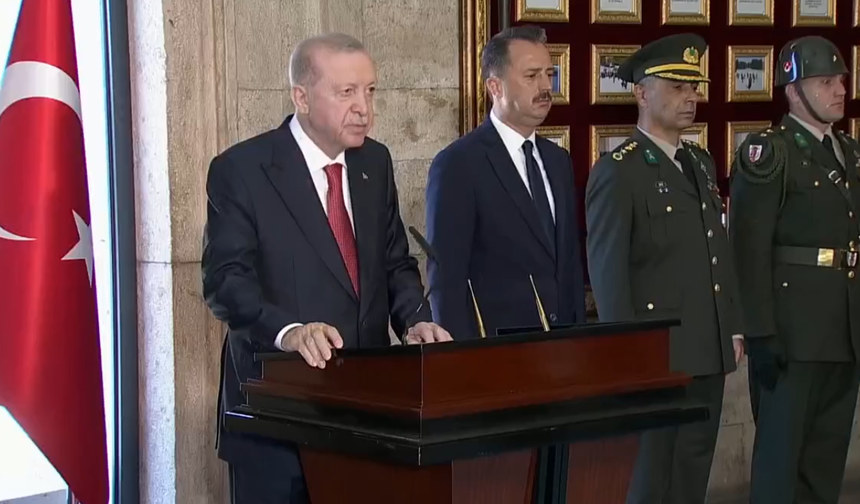Cumhurbaşkanı Erdoğan'dan 2026 YAŞ Mesajı: "TSK Güven Kaynağı Olmayı Sürdürüyor"