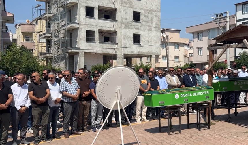 Kocaeli'de Yürek Yakan Veda: Sahilde Ölü Bulunan Üç Kardeş Toprağa Verildi