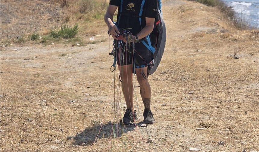 Falezlerden atlayan yamaç paraşütçü, 6 saat 18 dakika havada kaldı