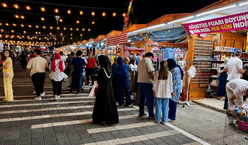 Kahramanmaraş Geleneksel Ağustos Fuarı Esnafa Can Suyu Oldu!