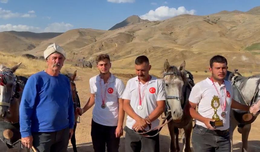 Atlı Sporcuların nefes kesen mücadelesinde Kahramanmaraş kürsüye çıktı