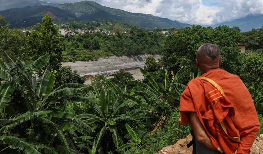 Nepal'deki selde hayatını kaybedenlerin sayısı 538'e çıktı