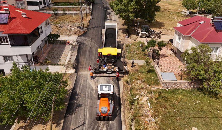 Nurhak'ta Ulaşım Atağı: Eskiköy – Hüyük Yolu Yenileniyor!