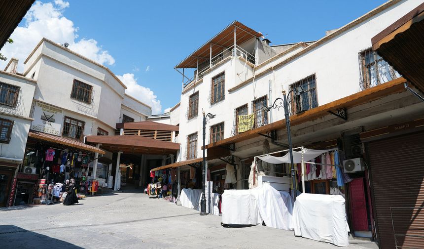 Kahramanmaraş’ta 5 Asırlık Saraçhane Meydanı Yepyeni Bir Kimliğe Kavuştu!