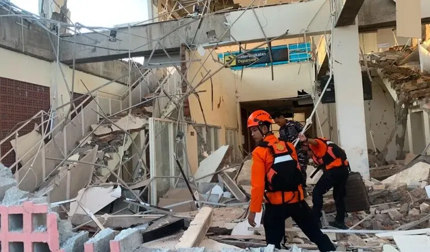 Endonezya’da 7,7 Büyüklüğünde Deprem: Can Kaybı 47’ye Yükseldi