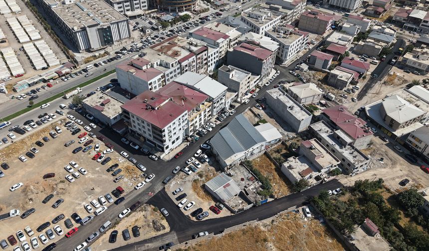 Dulkadiroğlu'nda Asfalt Seferberliği Sürüyor: Sıra Yahya Kemal Mahallesi'nde!
