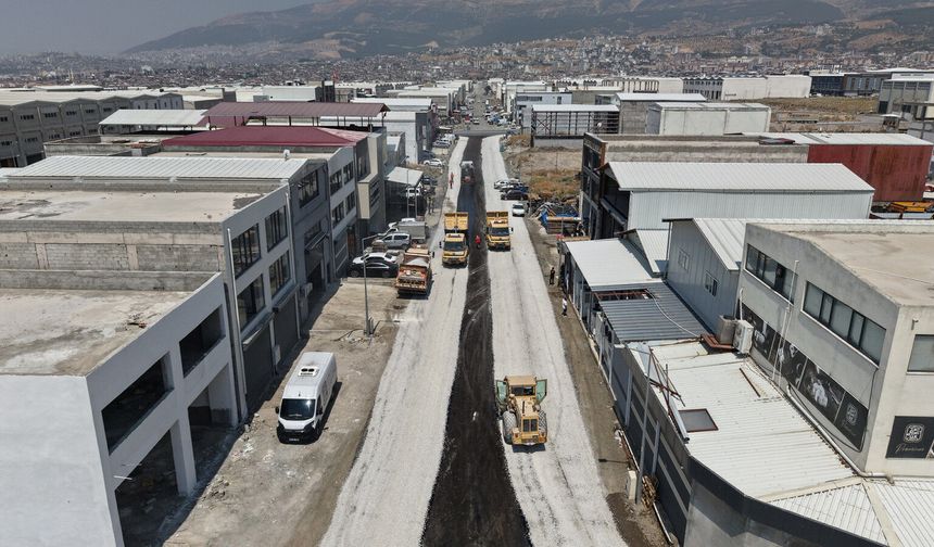 Yeni Sanayi Sitesi’nde Asfalt Seferberliği: Esnafın Beklediği Çalışma Başladı