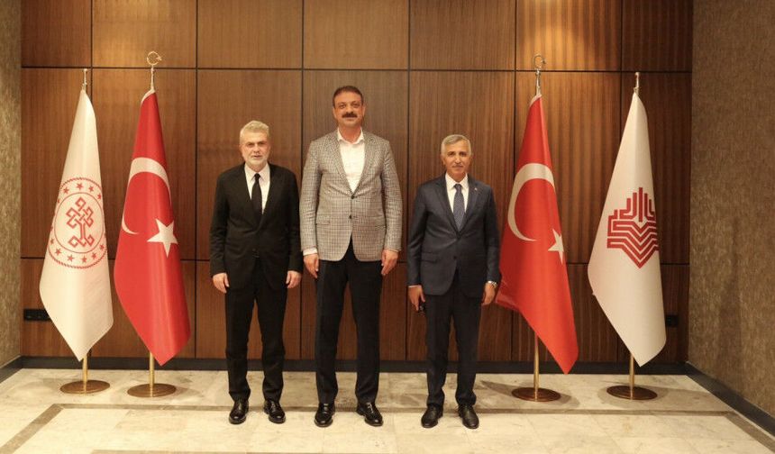 Vali Ünlüer ve Başkan Görgel’den Vakıflar Genel Müdürlüğü’ne Ziyaret