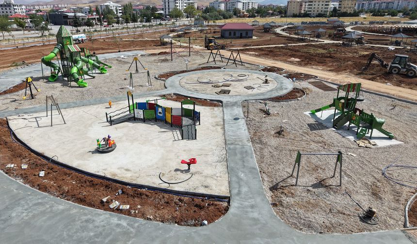 Afşin’e 70 Milyonluk Dev Eser! Millet Bahçesi Baştan Aşağı Yenilendi